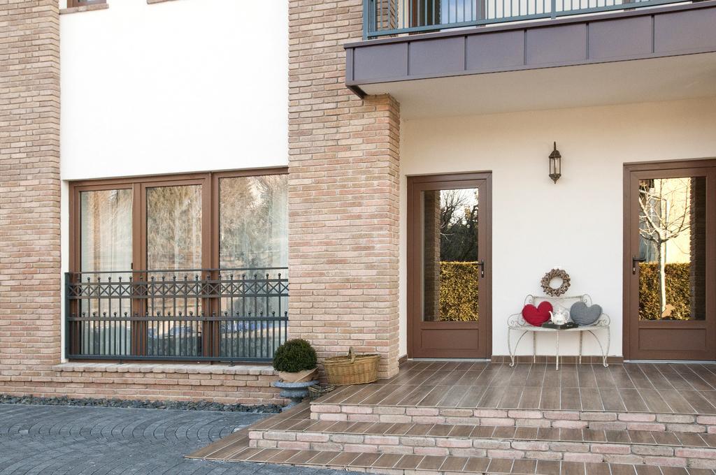 Anita Home Gyenesdias Luaran gambar