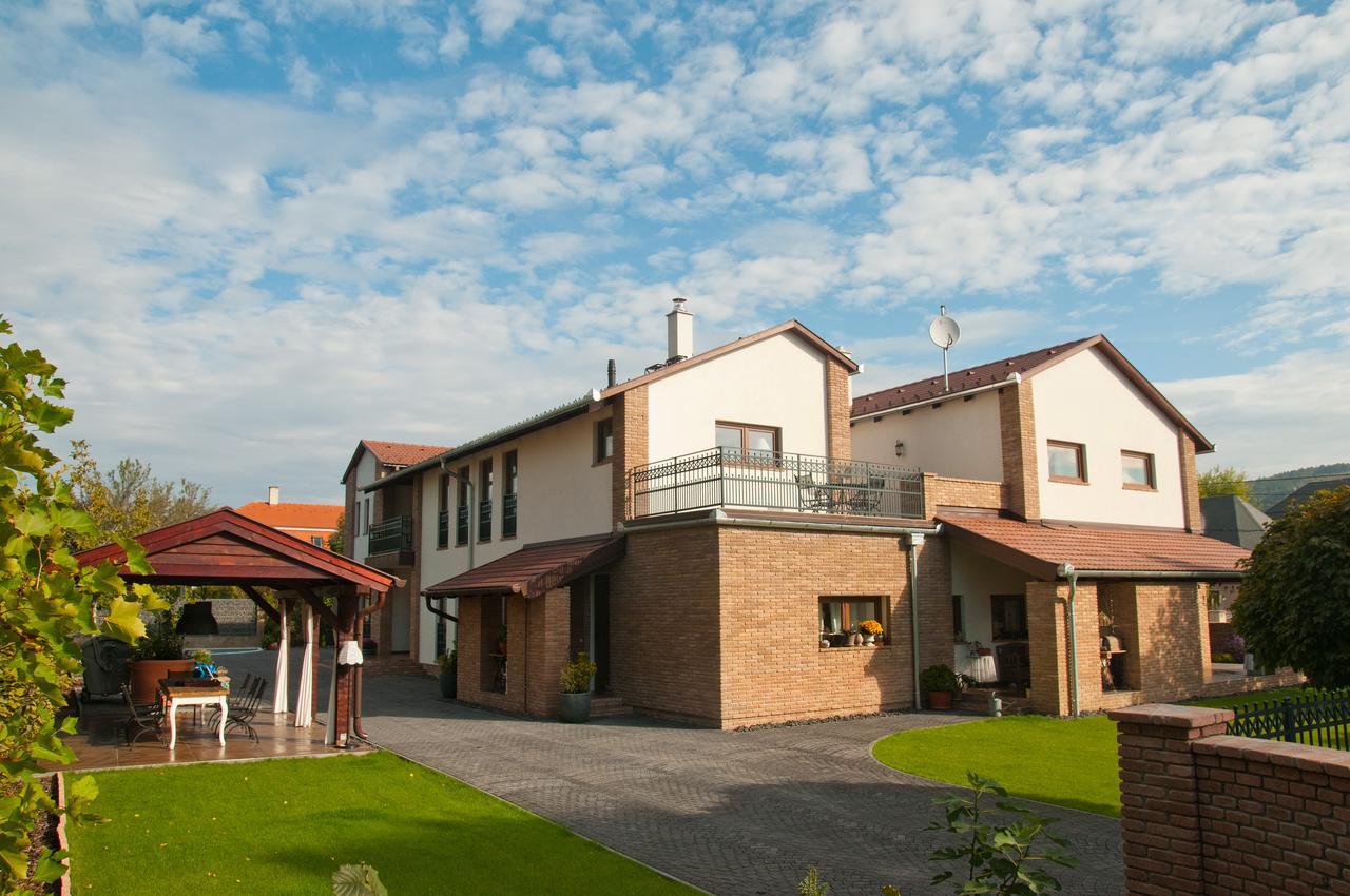Anita Home Gyenesdias Luaran gambar